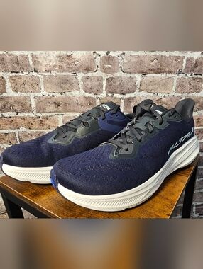 Altra Experience Flow 2 Mens 10 Running Navy Blue Zero Drop Cushioned Trail Shoe